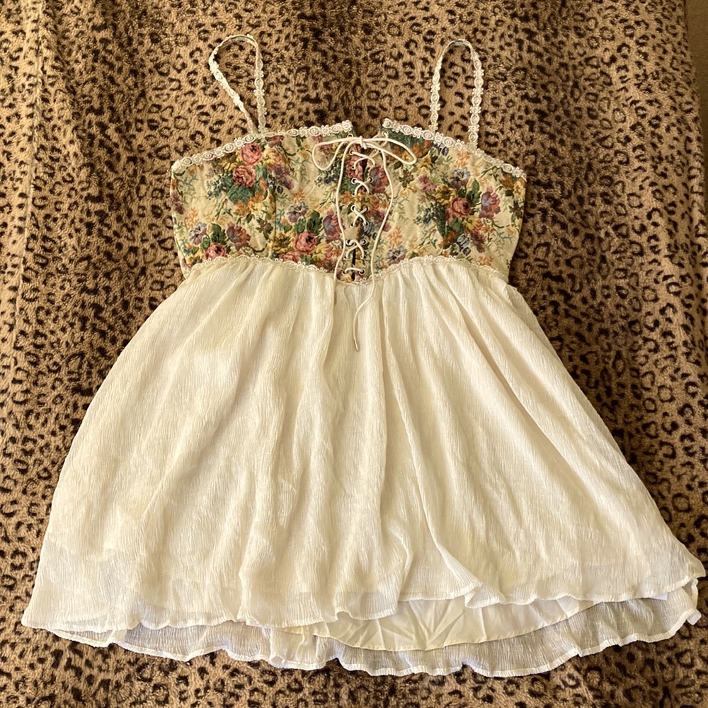 Floral corset style mini dress 1XL by Cider